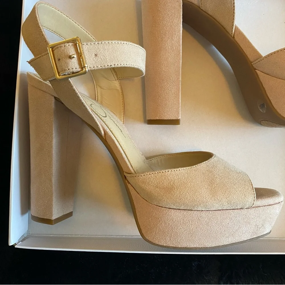 Jessica Simpson brand new